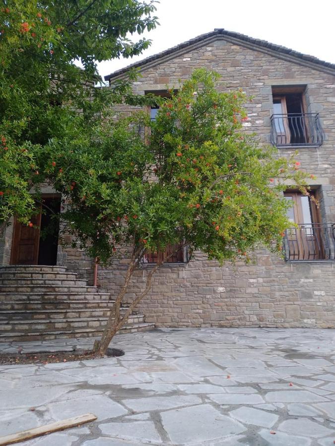 Chri Chri Guesthouse Permet Exterior photo