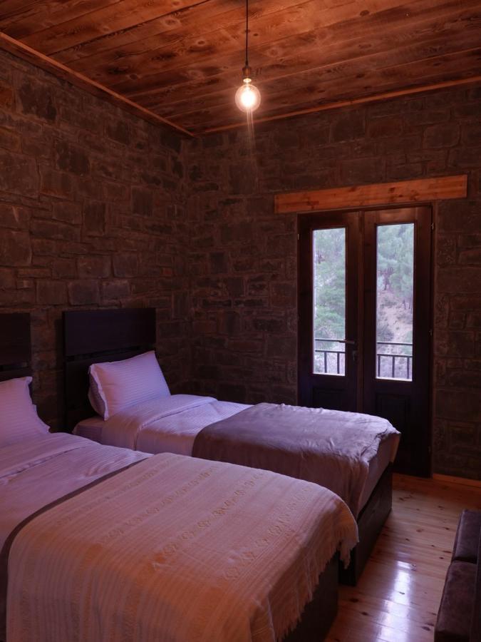 Chri Chri Guesthouse Permet Exterior photo